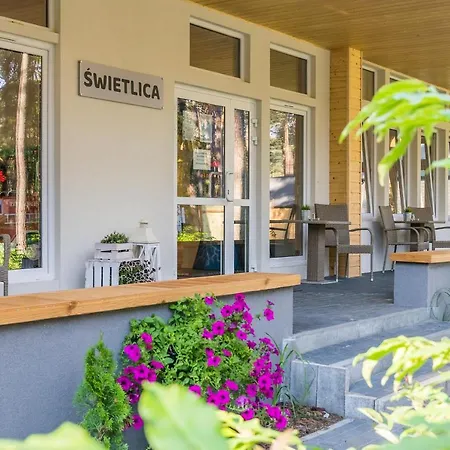 بيت خشبي Bursztynowo Osrodek Wczasowy شتوتوفو