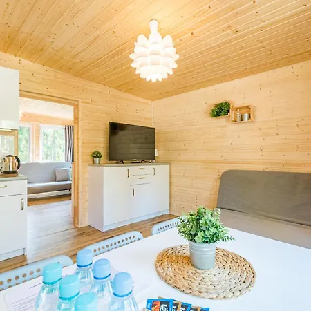 Bursztynowo Osrodek Wczasowy *