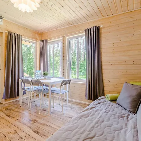 Bursztynowo Osrodek Wczasowy *