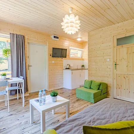 بيت خشبي Bursztynowo Osrodek Wczasowy شتوتوفو